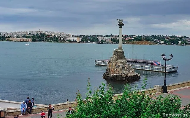 Прикреплённый под автомобилем свёрток нашли у здания заксобрания Севастополя — Новости