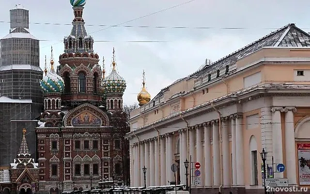 Полиция установила личности подростков, снявших штаны у храма Спаса на Крови — Новости