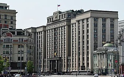 Депутат ГД Харченко обратила внимание на статью «Ленты.ру» об унижении беженцев — Новости