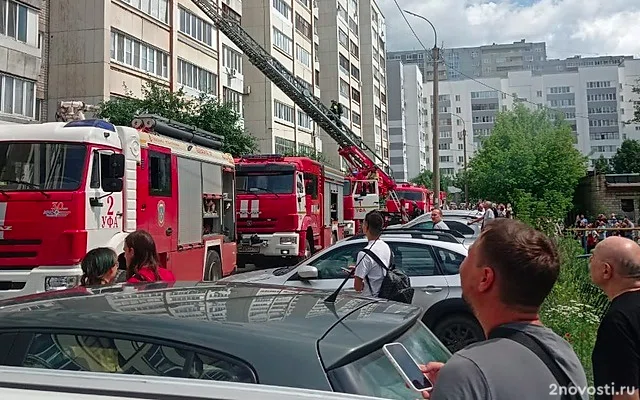 Мощный пожар начался в многоэтажке в Уфе — Новости