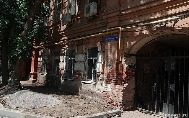 Тротуары на улице Фиолетова в Астрахани покрывают плиткой — Новости
