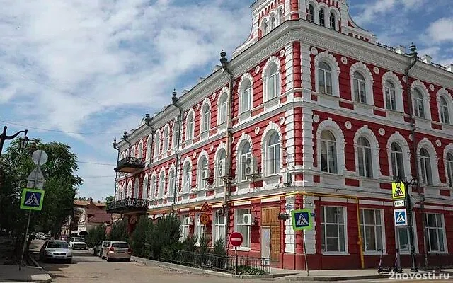 Тротуары на улице Фиолетова в Астрахани покрывают плиткой — Новости