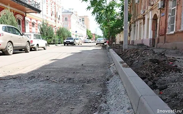 Тротуары на улице Фиолетова в Астрахани покрывают плиткой — Новости