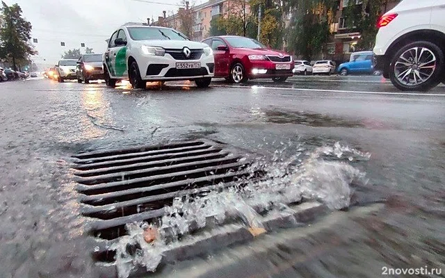 Движение трамваев в Челябинске ограничили из-за залитых во время дождя путей — Новости