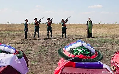 В Волгограде похоронили воевавшего на СВО офицера, он служил в войсках ПВО — Новости