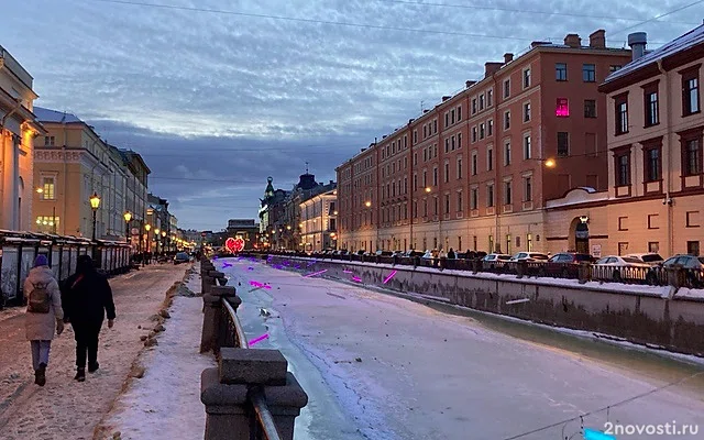 В Петербурге начали сносить сувенирные ларьки у Спаса на Крови — Новости