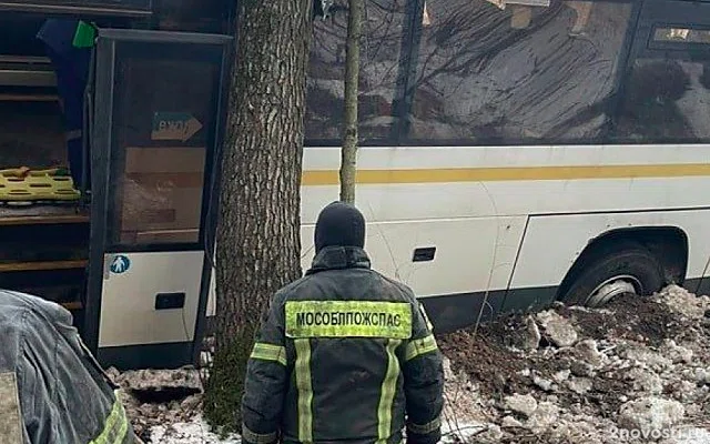 Пять человек пострадали в ДТП с автобусом в Подмосковье — Новости