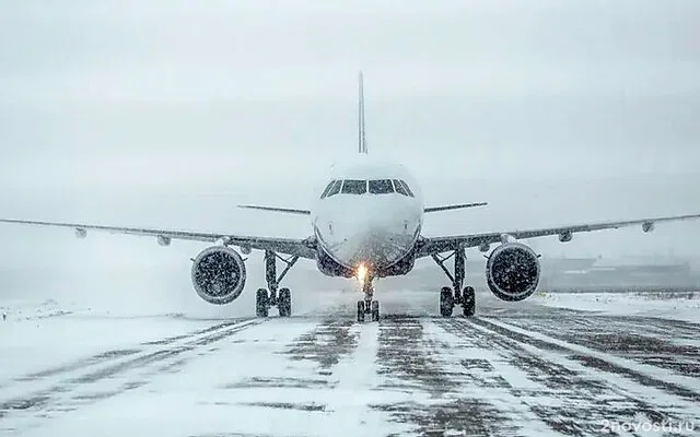 В аэропорту Казани сняты ограничения на прием и выпуск воздушных судов — Новости