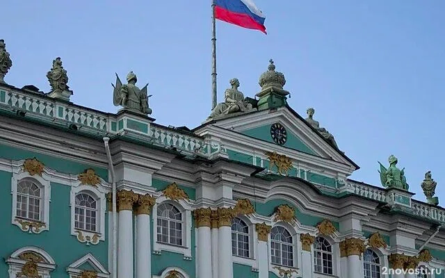 Эрмитаж временно закрыл вход в Зимний дворец из-за угрозы безопасности — Новости