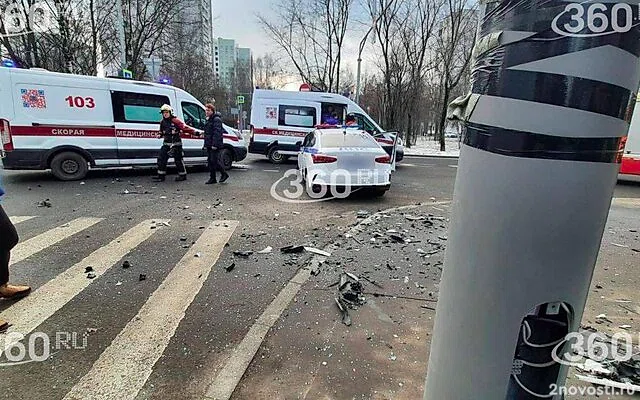 Появилось видео с места аварии Porsche актера Матросова с машиной ДПС — Новости