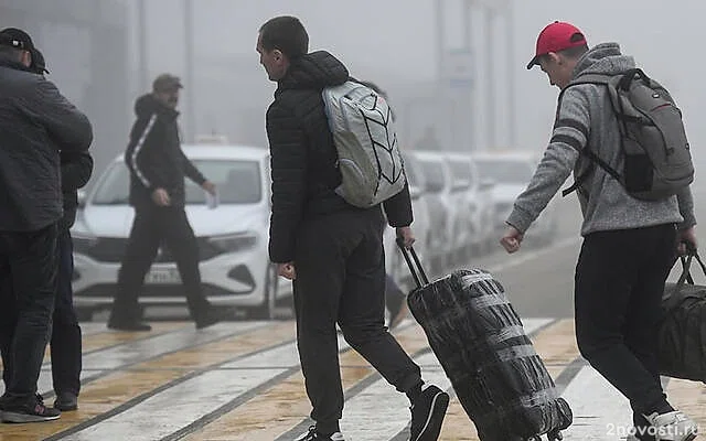 Самолёт вернулся в аэропорт — Новости