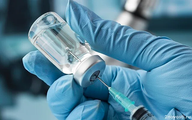 КС счел законным отстранение от работы после отказа прививаться от коронавируса — Новости