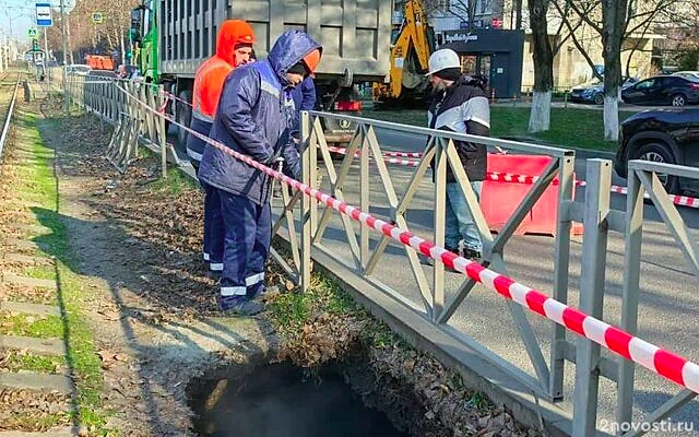 В Краснодаре после нового провала грунта на улице Московской встанут трамваи — Новости