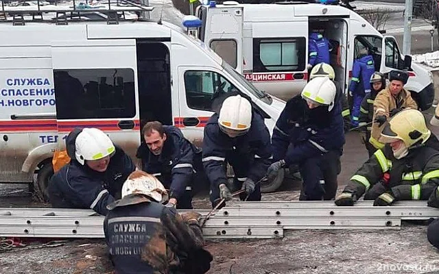 В Нижнем Новгороде мужчина провалился под землю на 10-метровую глубину — Новости