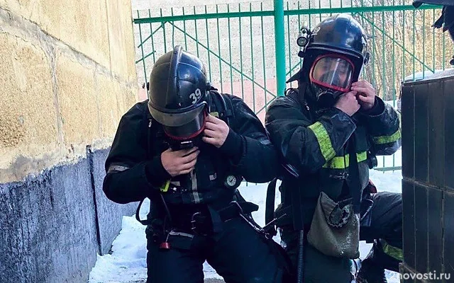 Пожар разгорелся в строящейся многоэтажке на северо-западе Москвы — Новости