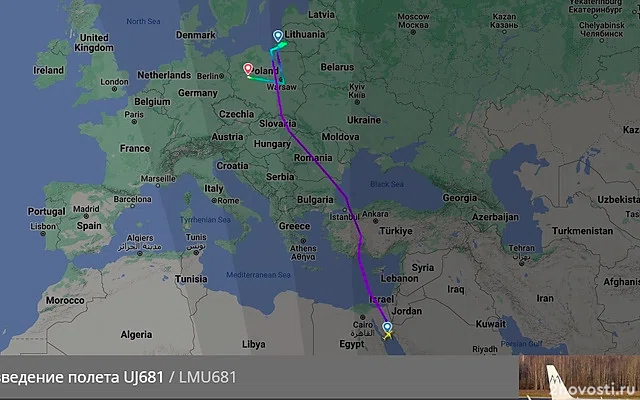 В Польше более 10 часов задерживают самолет с россиянами на борту — Новости
