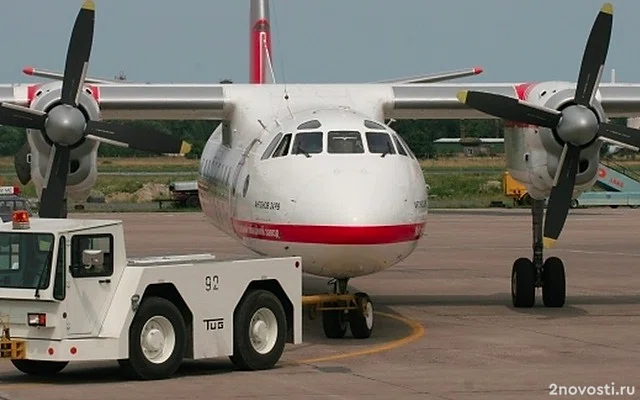 В Якутске из-за поломки шасси не может совершить посадку самолёт Ан-24 — Новости