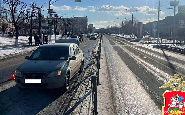 РЕН ТВ: В подмосковном Дмитрове инвалида-колясочника сбили на переходе — Новости