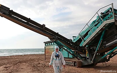 Вывоз загрязненного мазутом грунта с пляжей Анапы завершается — Новости