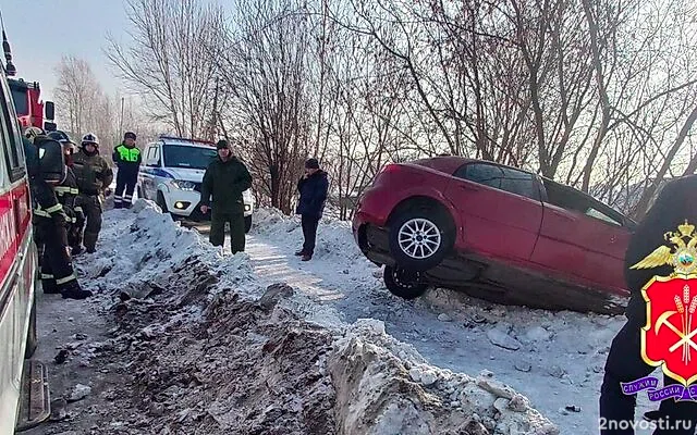 В Кузбассе пьяный мужчина сбил беременную женщину с сыном на переходе — Новости