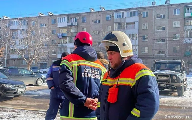 В многоэтажке Энгельса обрушился лестничный пролет — Новости