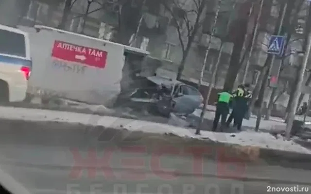 Пьяный водитель Toyota в Белгороде врезался в укрытие, скрываясь от ДПС — Новости