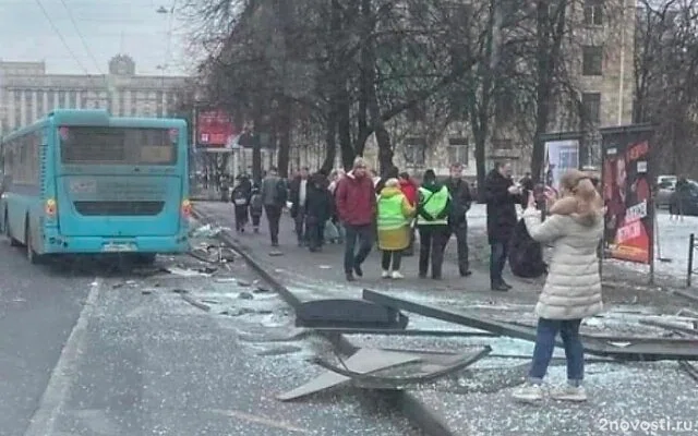 Момент смертельного ДТП с автобусом в Санкт-Петербурге попал на видео — Новости