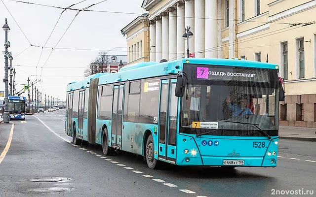 В Гатчине пьяный пассажир распылил баллончик в салоне автобуса — Новости