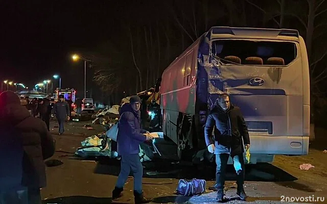 Опубликовано видео с места ДТП с автобусами в Белгородской области — Новости