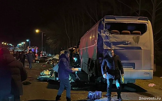 Опубликовано видео с места ДТП с автобусами в Белгородской области — Новости