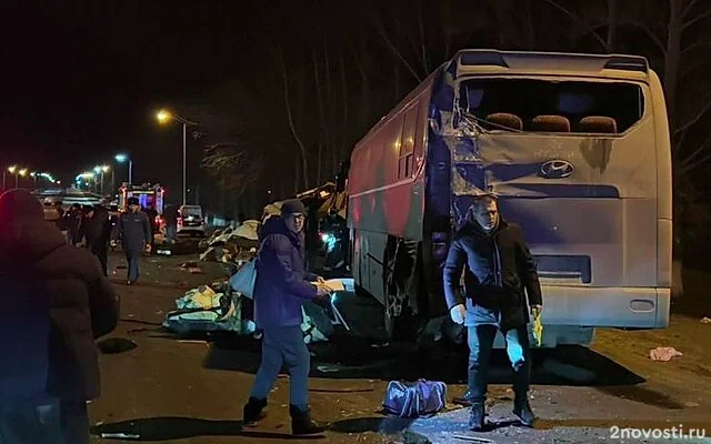 Опубликовано видео с места ДТП с автобусами в Белгородской области — Новости