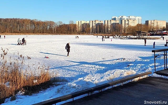 Двое взрослых и двое детей провалились под лёд в Химках — Новости