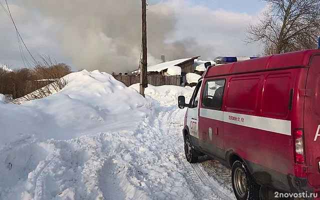 МЧС: В Соликамске Пермского края двое пожарных погибли при тушении дома — Новости