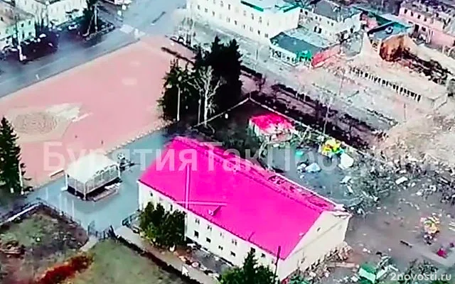 SHOT: Российские бойцы дошли до здания администрации в центре Суджи — Новости