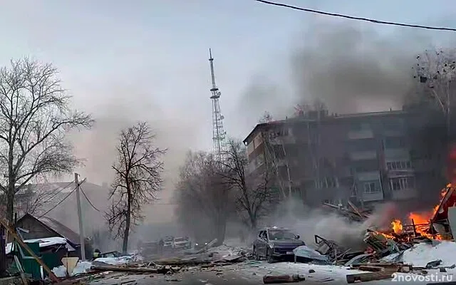112: момент взрыва в частном доме в Тобольске попал на видео — Новости