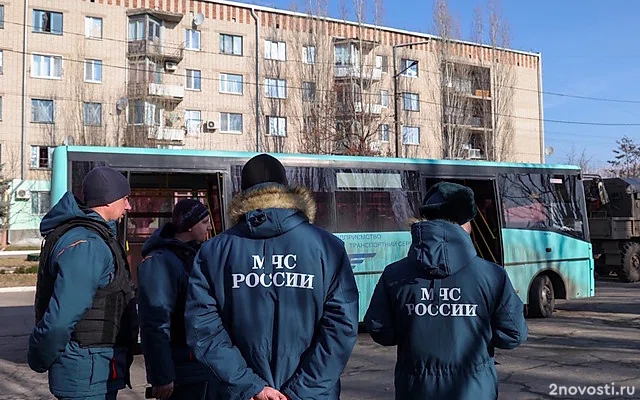 МЧС показало видео с эвакуацией жителей на территориях Курской области — Новости