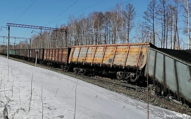 В Амурской области произошло столкновение поездов из-за схода вагонов — Новости