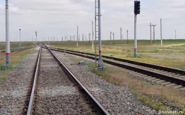 В Амурской области произошло столкновение поездов из-за схода вагонов — Новости