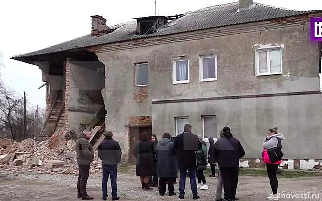 В Калининградской области аварийный дом обрушился, когда в нём находились жильцы — Новости