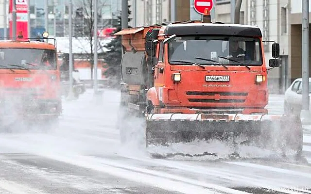 Дептранс: аренду электросамокатов в Москве приостановили из-за непогоды — Новости