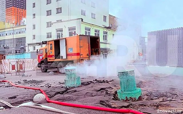 Шесть человек пострадали из-за прорыва трубы с горячей водой в Москве — Новости