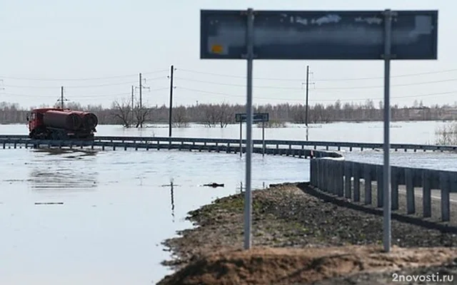 В Ашинском районе из-за дождя и таяния снега подтопило дома и дороги — Новости