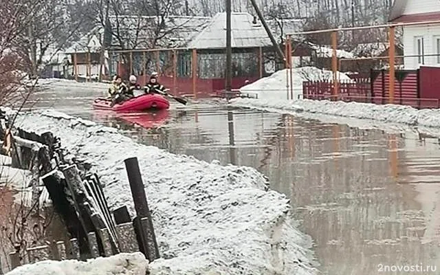 В Ашинском районе из-за дождя и таяния снега подтопило дома и дороги — Новости