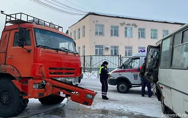 В Якутске произошло ДТП с автобусом и «Камазом» — Новости